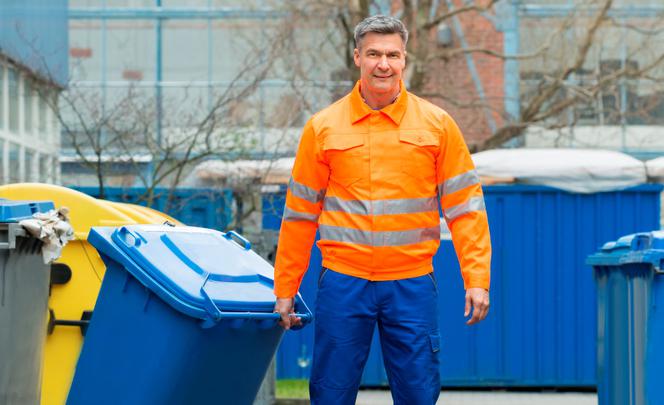 smieciarz ladowacz praca fizyczna 2025
