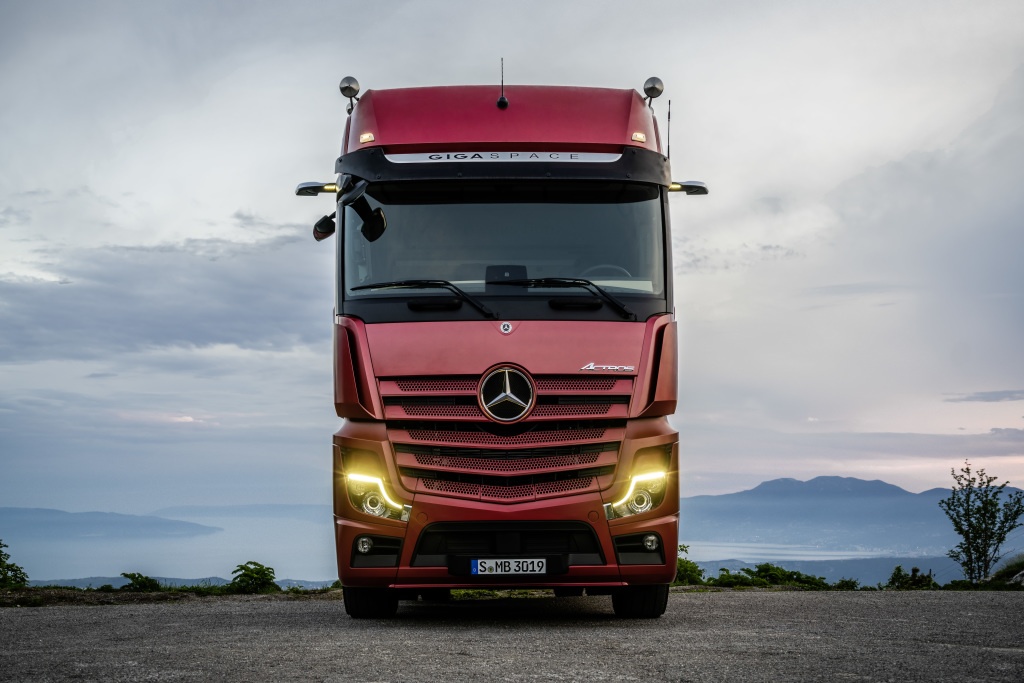 actros-kierowca CE